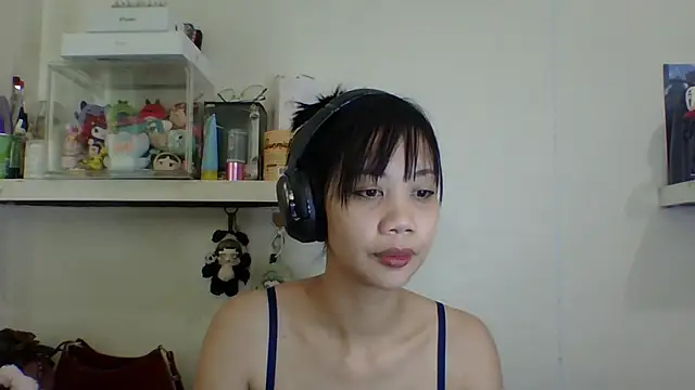 Snapshot of GloryKulikowski chatting on February 16, 4:08 am GloryKulikowski online show from February 16, 4:08 am