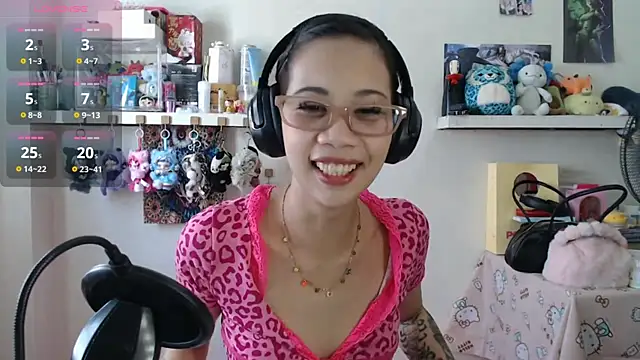 GloryKulikowski online show from March 25, 3:01 am