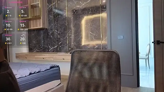 Alittleasaingirl online show from February 20, 6:26 am