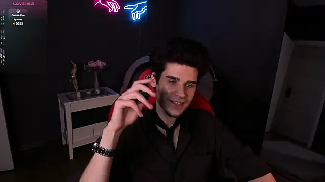 trevor dreams online show from February 18, 10:33 am