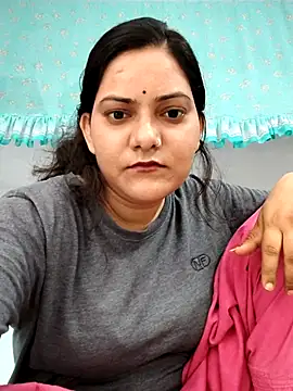Anushka Singh0 online show from July 12, 4:25 am