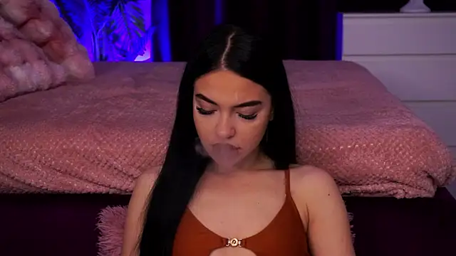 SashaLorrenz online show from April 11, 4:39 am