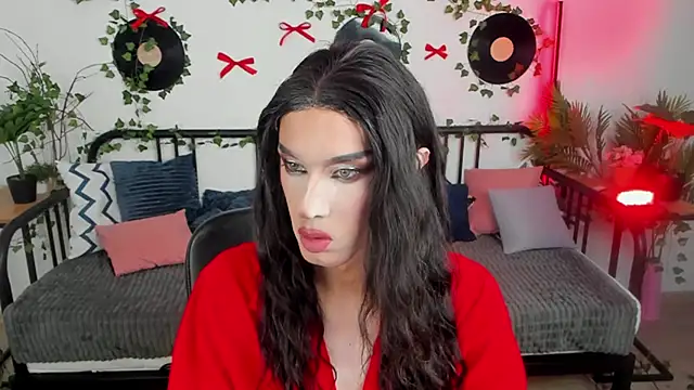 Snapshot of MadisonEsprit chatting on February 27, 10:04 am MadisonEsprit online show from February 27, 10:04 am