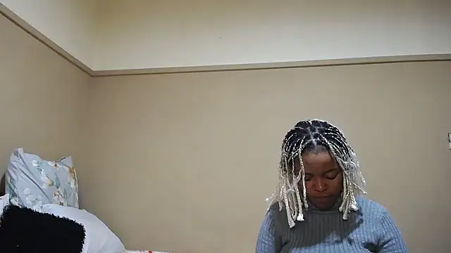 KinkyPxx online show from April 18, 2:37 am