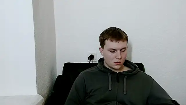 Snapshot of MrHeat_ chatting on February 24, 7:56 pm MrHeat online show from February 24, 7:56 pm