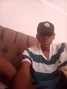 Leroyhotess online show from February 13, 7:04 am