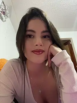 Sttrawberry online show from April 5, 9:23 pm