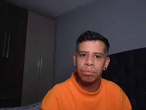 WILD BIGCOCK35 online show from February 16, 2:18 am