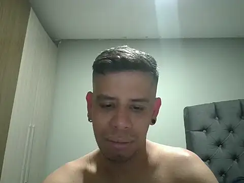 WILD BIGCOCK35 online show from February 28, 12:44 am