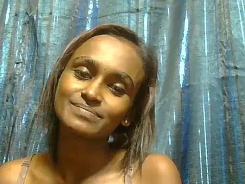 Snapshot of SassyXindian chatting on February 18, 5:47 am SassyXindian online show from February 18, 5:47 am