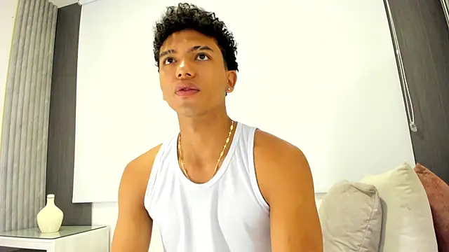 Snapshot of jhoystrong_ chatting on February 15, 1:41 pm jhoystrong online show from February 15, 1:41 pm