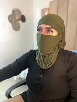 rashaaa  online show from February 26, 1:15 am