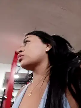 Snapshot of ValeriaVilla2 chatting on February 18, 1:23 am ValeriaVilla2 online show from February 18, 1:23 am