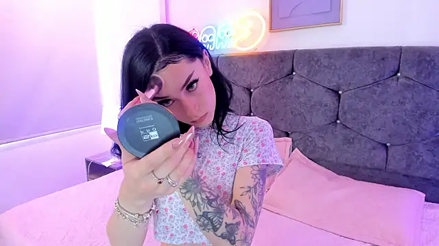 Megan Morphy online show from March 9, 1:59 pm