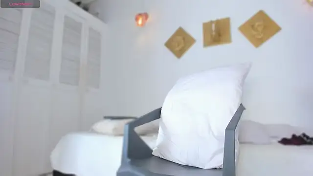 Snapshot of AustinKnox chatting on March 2, 5:08 am AustinKnox online show from March 2, 5:08 am