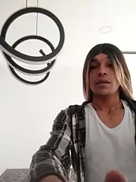 DollsKiara online show from April 9, 6:35 pm