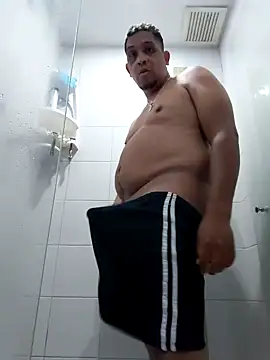 Snapshot of gordogruesa chatting on February 15, 10:39 pm gordogruesa online show from February 15, 10:39 pm