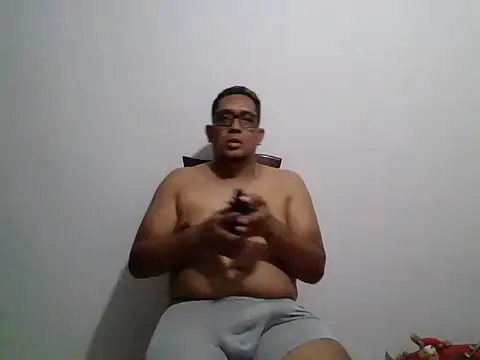 Snapshot of gordogruesa chatting on February 21, 1:39 am gordogruesa online show from February 21, 1:39 am