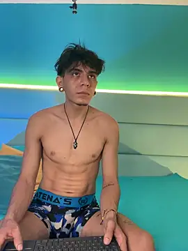 abrilandjulian online show from March 11, 11:49 am