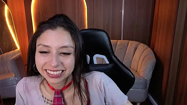 Hadda crazy b online show from February 19, 3:13 am