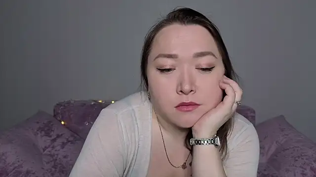 Snapshot of Daina_waga chatting on February 27, 1:27 am Daina waga online show from February 27, 1:27 am