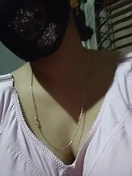 tanisha-me online show from February 18, 8:38 pm