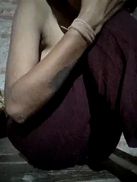 Horny Girl VIP online show from April 13, 3:39 pm