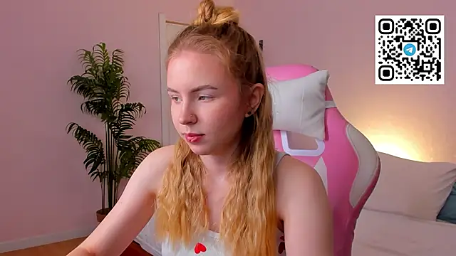 Linda  Bloom online show from March 9, 1:09 am