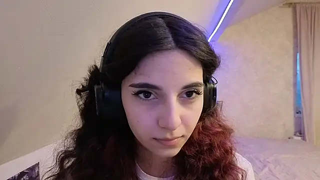 Blissmissataeses online show from February 18, 11:39 am