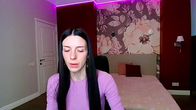 NoirDiva online show from March 29, 5:51 am