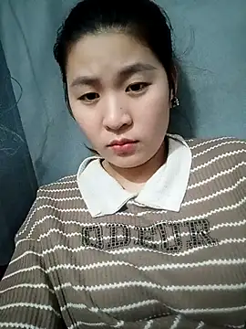 Snapshot of -Datini- chatting on February 19, 8:54 am -Datini- online show from February 19, 8:54 am