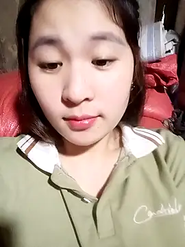 Snapshot of -Datini- chatting on February 23, 1:58 am -Datini- online show from February 23, 1:58 am