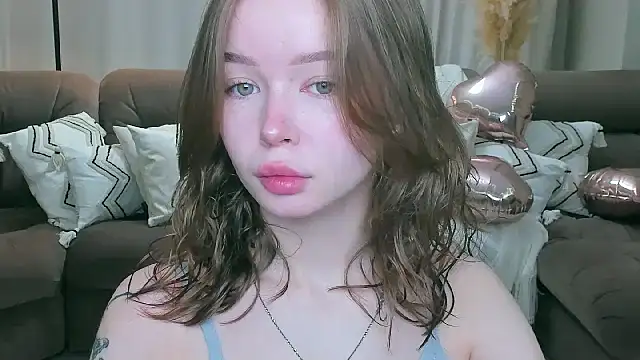 Snapshot of Violetta__Dreams chatting on February 26, 6:40 pm Violetta Dreams online show from February 26, 6:40 pm