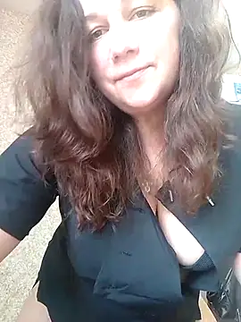 Snapshot of Susan8421 chatting on February 24, 8:34 am Susan8421 online show from February 24, 8:34 am