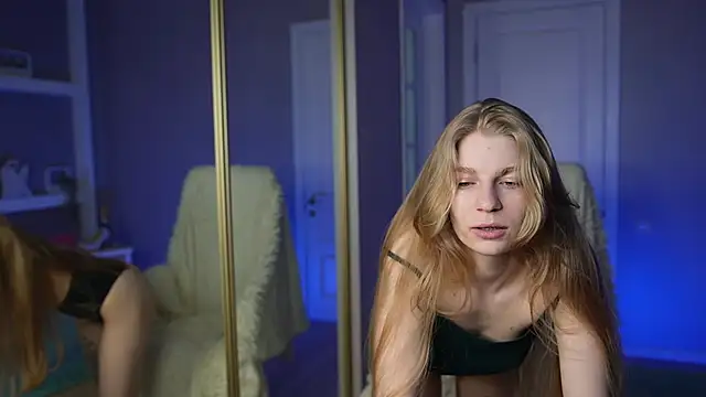 AlisMil online show from February 28, 9:54 am