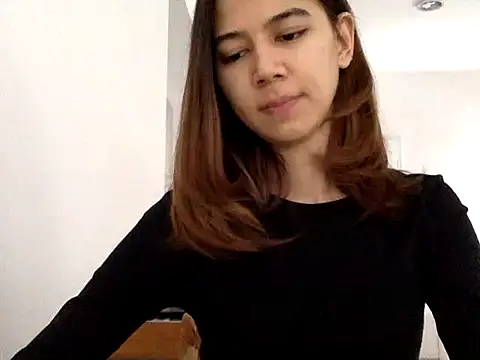 KiraVixenSweet online show from February 20, 1:11 pm