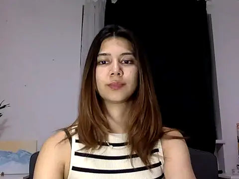 KiraVixenSweet online show from March 13, 10:38 pm