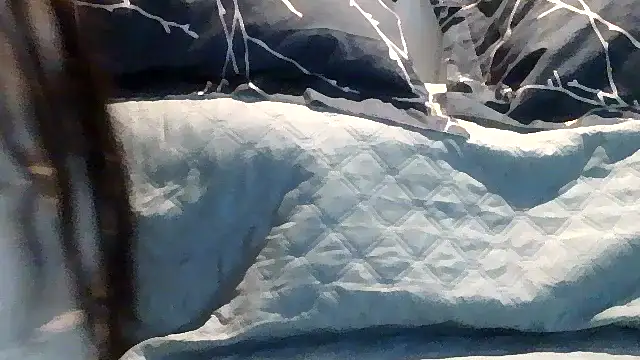 luanahot1 online show from April 16, 11:44 am