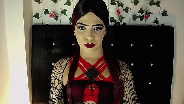 Kristal Queen01 online show from April 8, 8:25 am