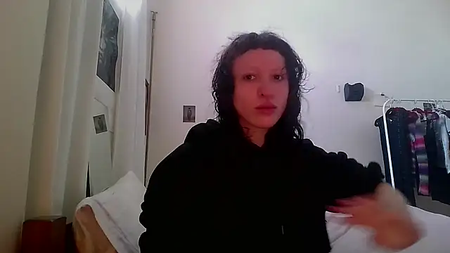 Snapshot of rhizomata chatting on June 5, 9:04 am rhizomata online show from June 5, 9:04 am