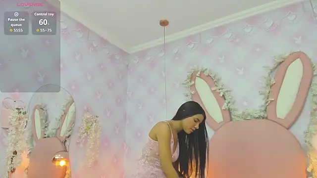 Snapshot of Isabellaa_Rosee chatting on April 26, 7:33 pm Isabellaa Rosee online show from April 26, 7:33 pm