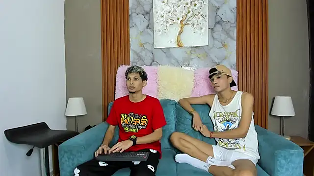 Snapshot of YOUNG_BOYS_HELL chatting on February 14, 2:19 am YOUNG BOYS HELL online show from February 14, 2:19 am