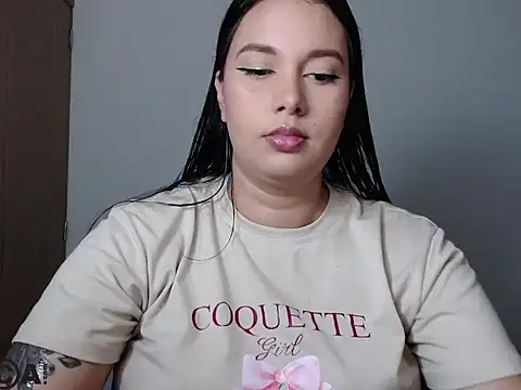 Snapshot of venus__24 chatting on May 27, 1:46 am venus 24 online show from May 27, 1:46 am