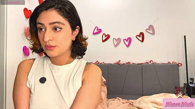 Snapshot of iammaeve chatting on February 17, 1:29 pm iammaeve online show from February 17, 1:29 pm