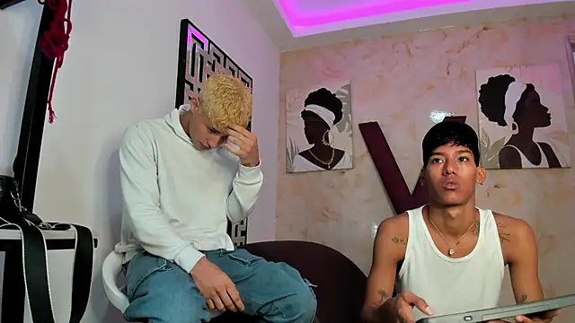 GREEN BOYS online show from March 25, 1:22 am