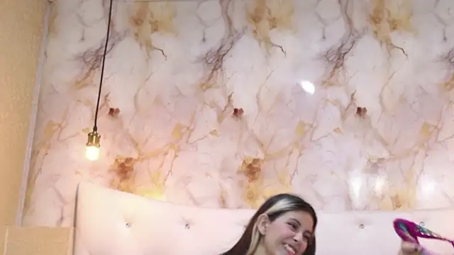 ABBYANDYILIRA online show from April 10, 7:29 pm