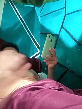 Snapshot of yisusalejo chatting on February 16, 5:47 am yisusalejo online show from February 16, 5:47 am