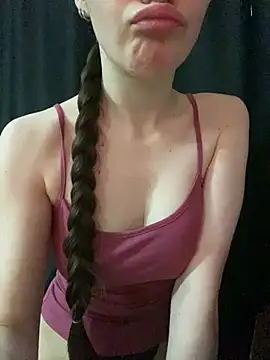 Snapshot of shrie_beverlyy078 chatting on February 20, 2:41 am shrie beverlyy078 online show from February 20, 2:41 am