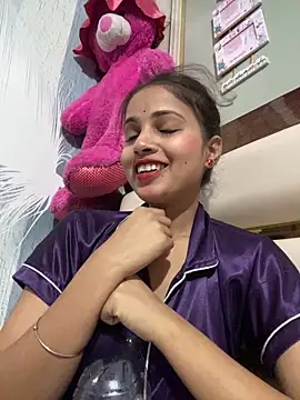samayra1144 online show from May 9, 8:52 am