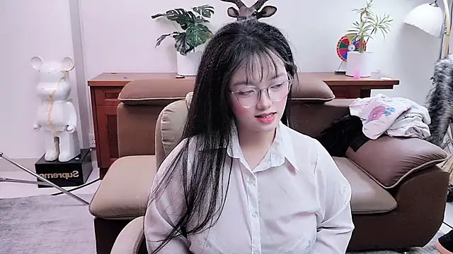 Snapshot of Pitien_2k7 chatting on February 15, 2:03 pm Pitien 2k7 online show from February 15, 2:03 pm